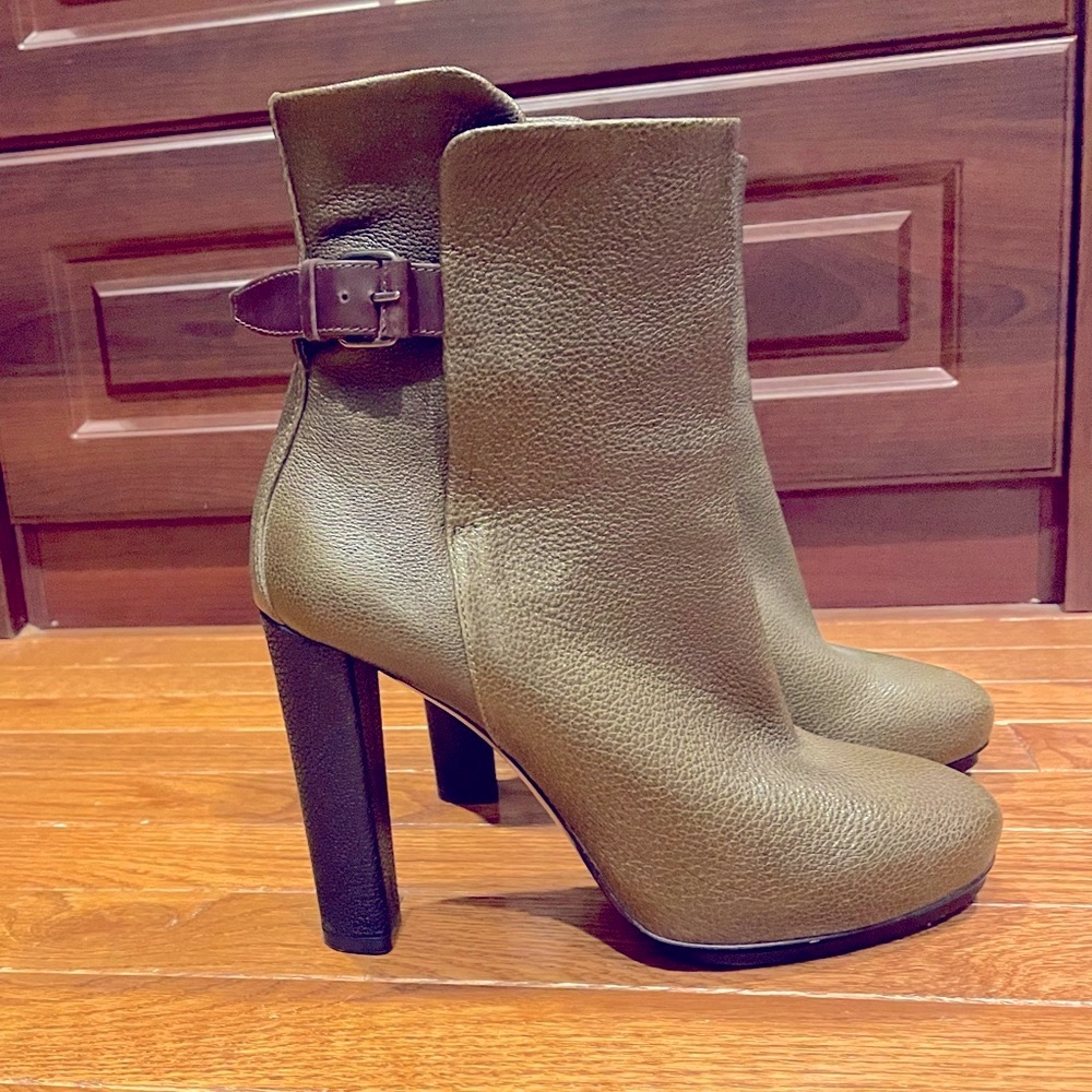 Authentic Balenciaga booties Size 39